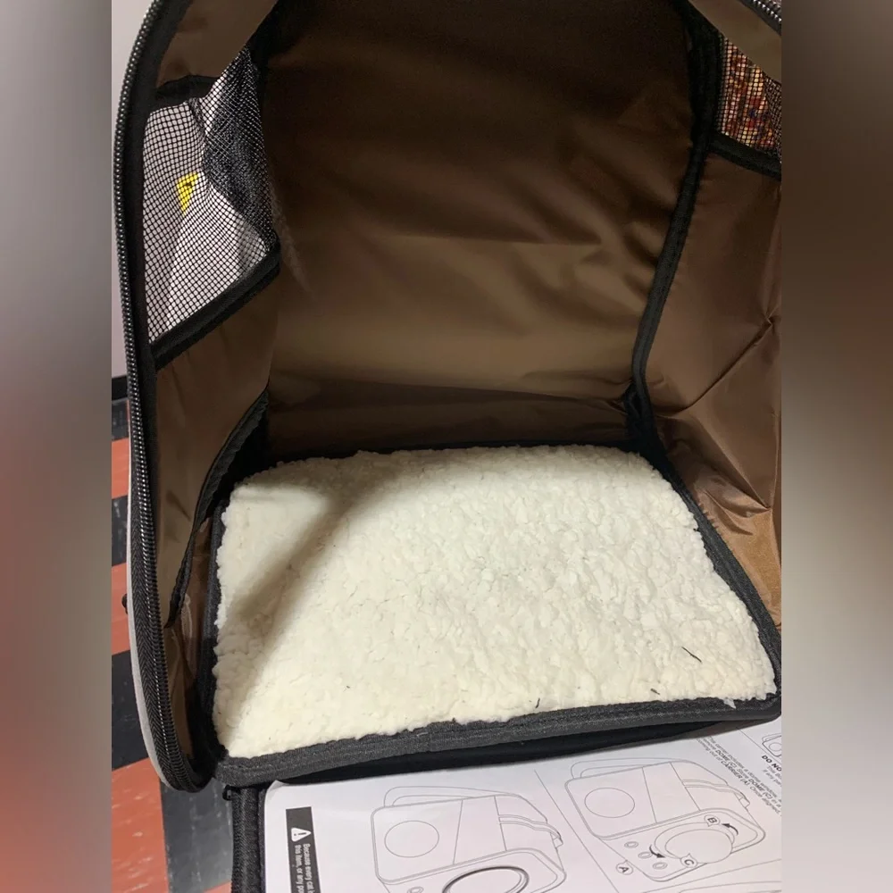 Cat carrier